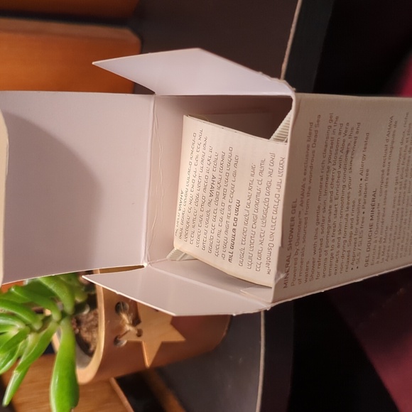 Ahava Deadsea Water Mineral Shower Gel Full size 6.8 FL OZ 200 ML NEW NWB Sealed - Picture 3 of 10